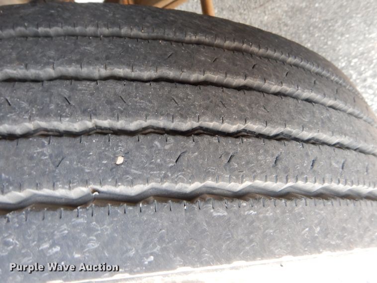 image for item DF3055 2004 GMC T7500 street sweeper