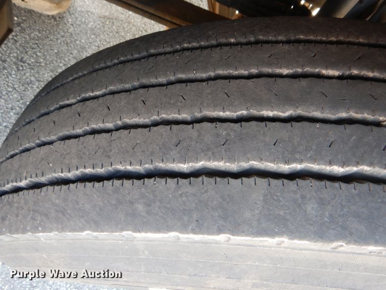 image for item DF3055 2004 GMC T7500 street sweeper