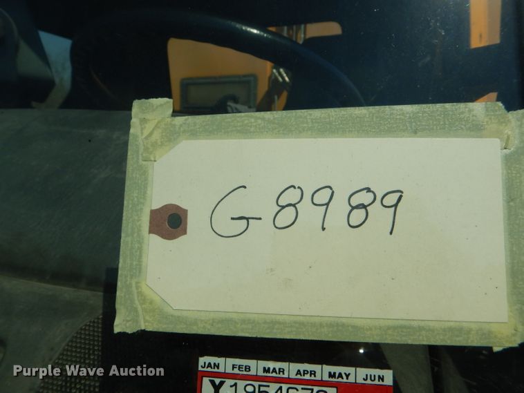 image for item DF3055 2004 GMC T7500 street sweeper