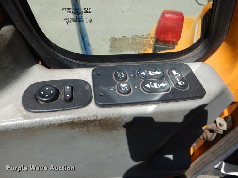 image for item DF3056 2005 International 7400 Crew Cab dump truck