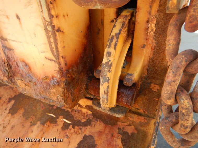 image for item DF3057 2005 International 7400 Crew Cab dump truck