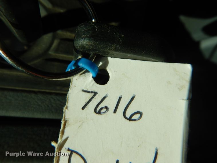 image for item DF3057 2005 International 7400 Crew Cab dump truck