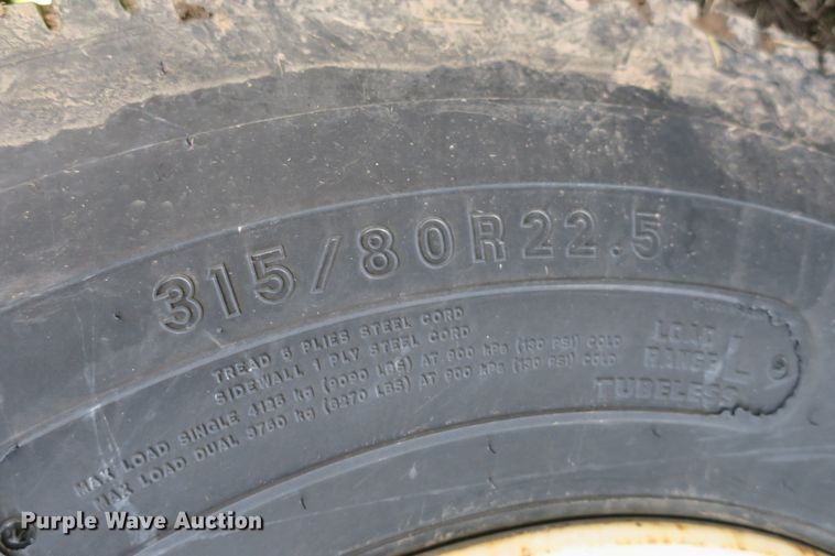 image for item DF5110 2006 International 7400 dump truck