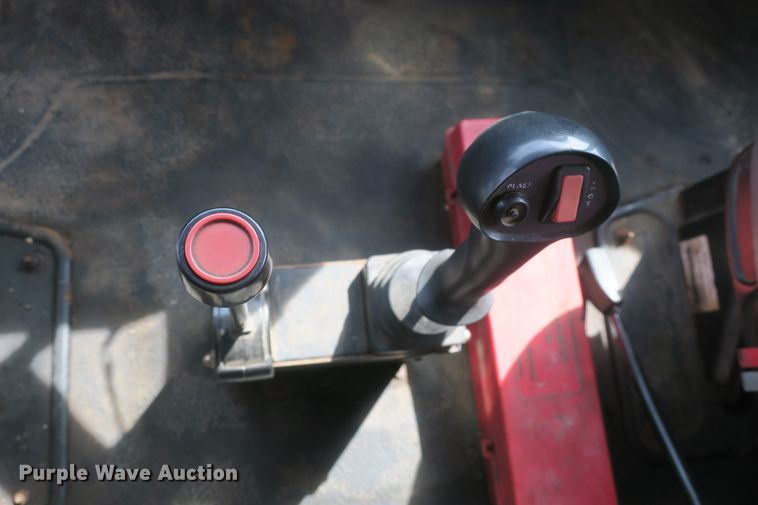 image for item DF5110 2006 International 7400 dump truck