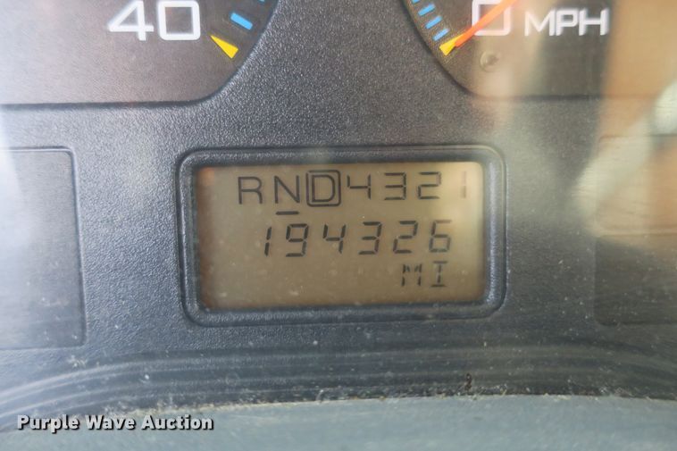 image for item DF5110 2006 International 7400 dump truck