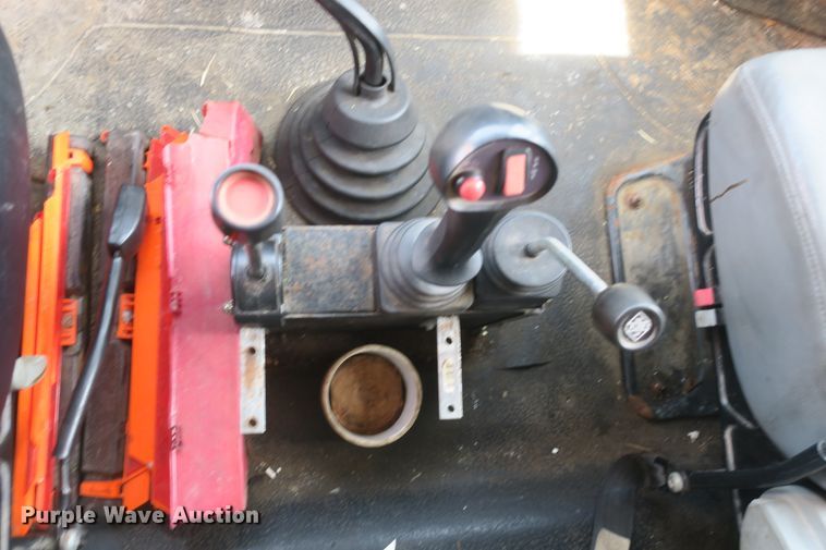 image for item DF5111 2006 International 7500 dump truck