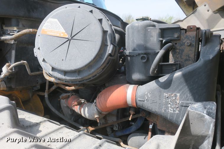 image for item DF5111 2006 International 7500 dump truck