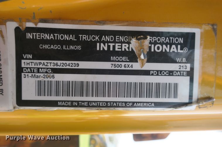 image for item DF5111 2006 International 7500 dump truck