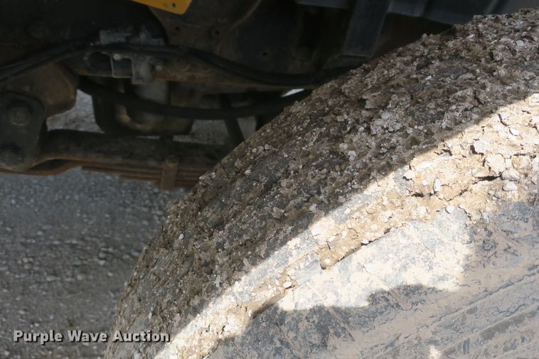 image for item DF5111 2006 International 7500 dump truck