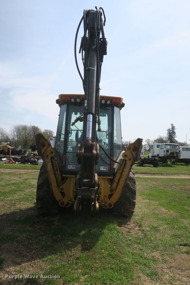 image for item DF5112 2007 John Deere 410J  backhoe