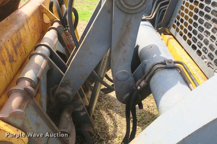 image for item DF5112 2007 John Deere 410J  backhoe