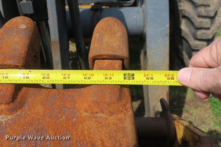 image for item DF5112 2007 John Deere 410J  backhoe