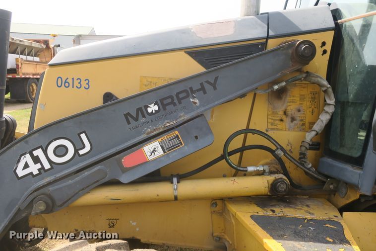 image for item DF5112 2007 John Deere 410J  backhoe