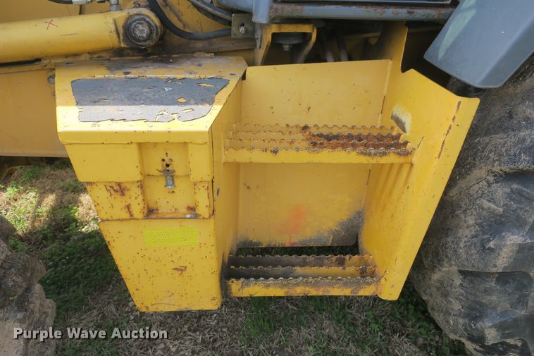 image for item DF5112 2007 John Deere 410J  backhoe