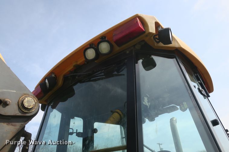 image for item DF5112 2007 John Deere 410J  backhoe