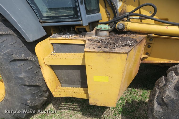 image for item DF5112 2007 John Deere 410J  backhoe