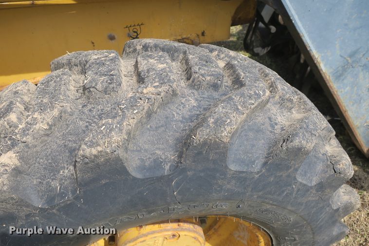 image for item DF5112 2007 John Deere 410J  backhoe