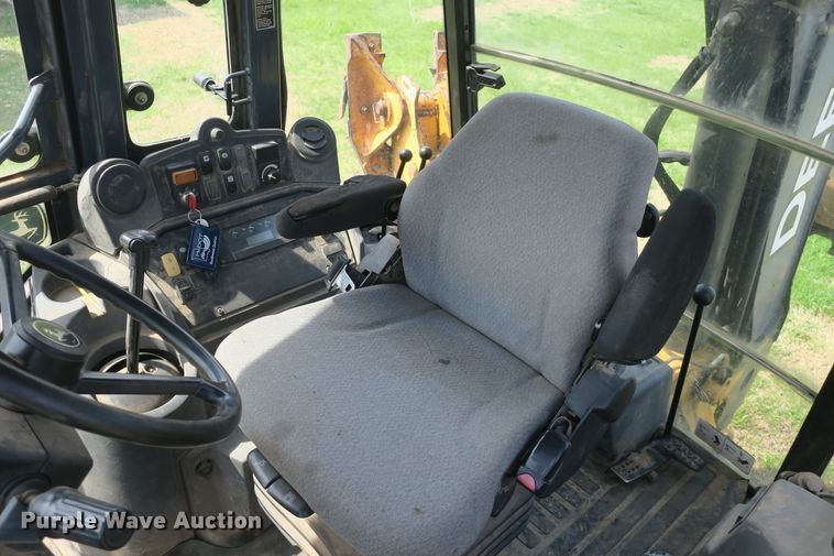 image for item DF5112 2007 John Deere 410J  backhoe