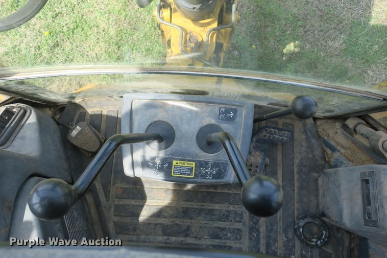 image for item DF5112 2007 John Deere 410J  backhoe