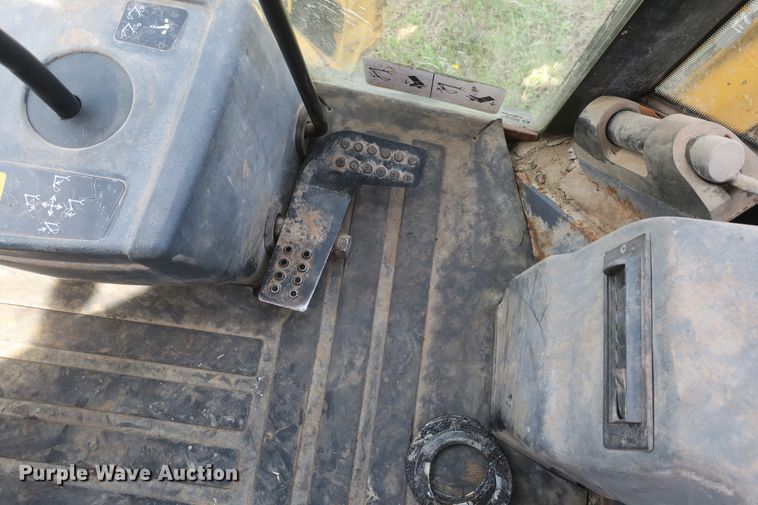 image for item DF5112 2007 John Deere 410J  backhoe