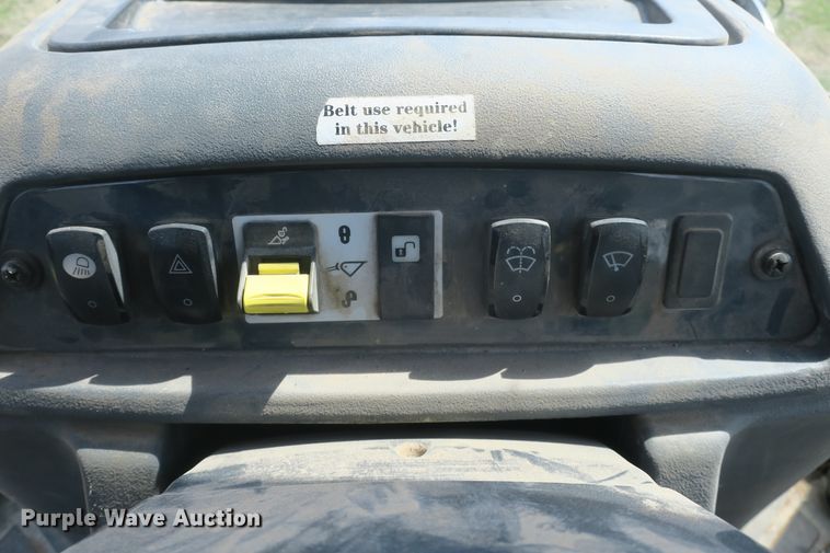 image for item DF5112 2007 John Deere 410J  backhoe