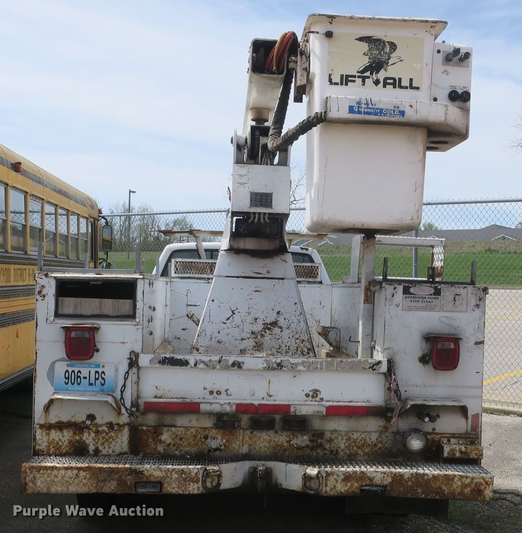 image for item DF5121 1993 GMC Sierra C3500 bucket truck