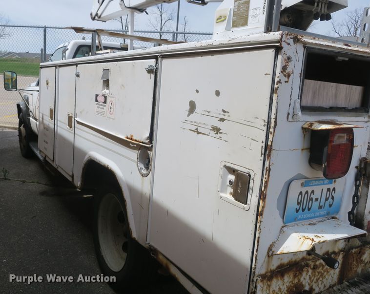 image for item DF5121 1993 GMC Sierra C3500 bucket truck