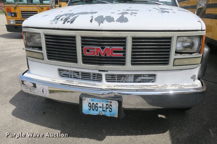 image for item DF5121 1993 GMC Sierra C3500 bucket truck