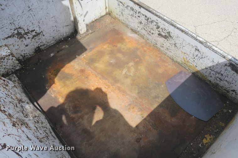 image for item DF5121 1993 GMC Sierra C3500 bucket truck