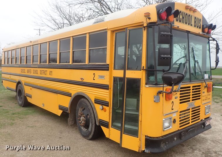 image for item DG3053 2003 Thomas Built Saf-T-Liner MVP EF school bus