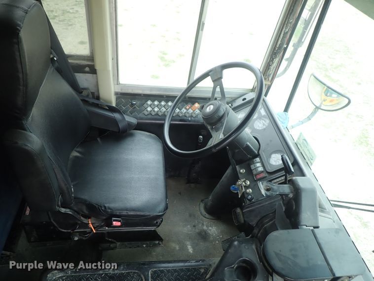 image for item DG3053 2003 Thomas Built Saf-T-Liner MVP EF school bus