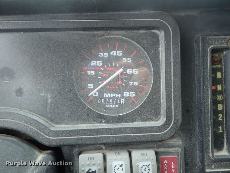 image for item DG3053 2003 Thomas Built Saf-T-Liner MVP EF school bus