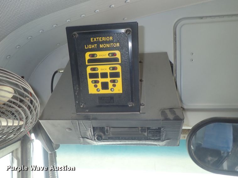 image for item DG3053 2003 Thomas Built Saf-T-Liner MVP EF school bus