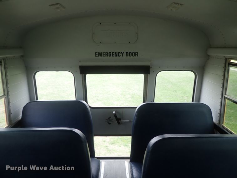 image for item DG3053 2003 Thomas Built Saf-T-Liner MVP EF school bus