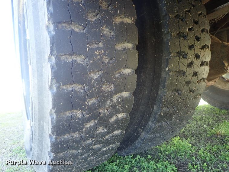 image for item DG3053 2003 Thomas Built Saf-T-Liner MVP EF school bus