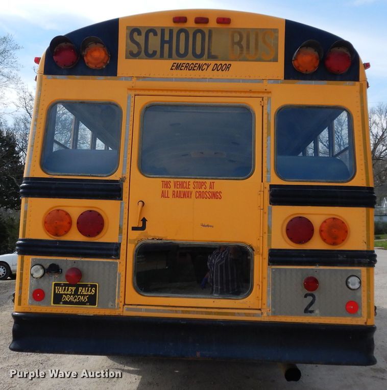 image for item DG6372 1995 International 3800 school bus