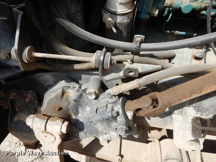 image for item DG6372 1995 International 3800 school bus