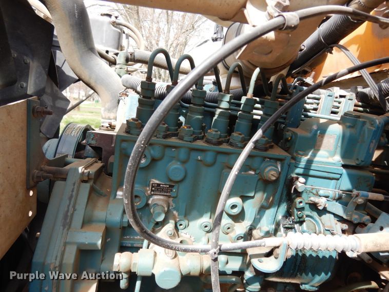 image for item DG6372 1995 International 3800 school bus