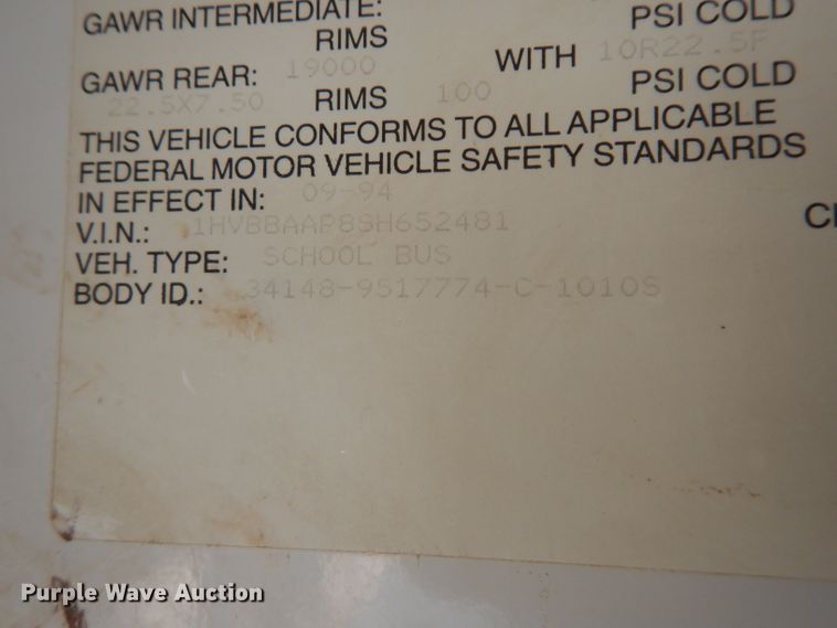 image for item DG6372 1995 International 3800 school bus