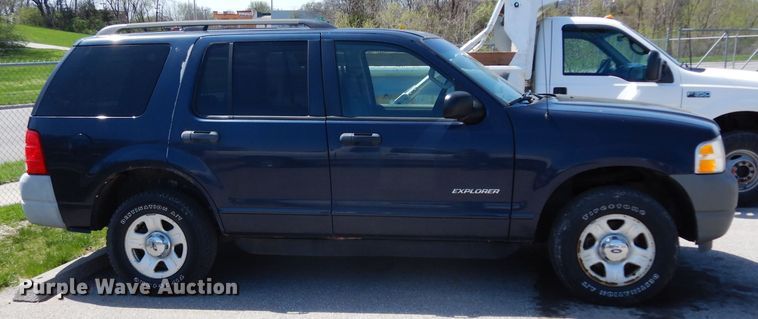 image for item DG6405 2002 Ford Explorer XLS  SUV
