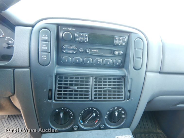 image for item DG6405 2002 Ford Explorer XLS  SUV