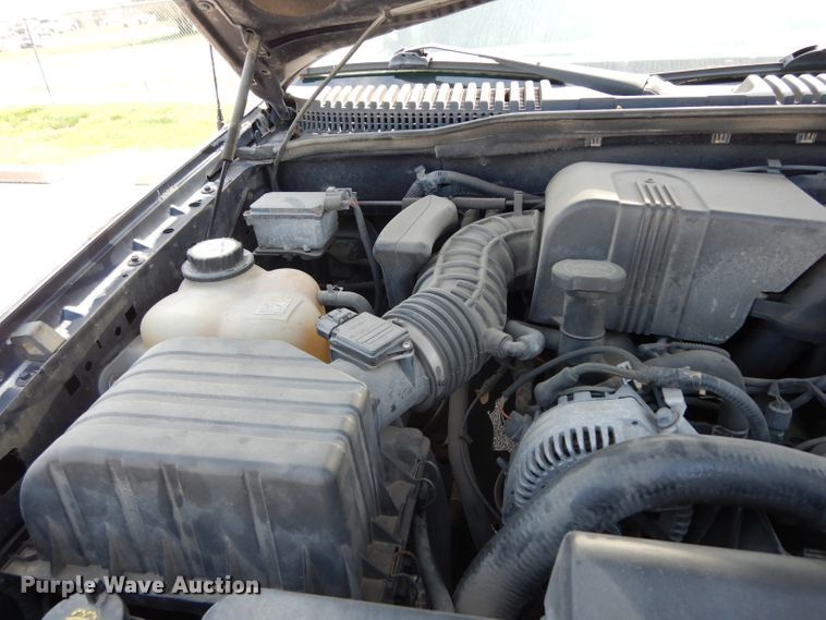 image for item DG6405 2002 Ford Explorer XLS  SUV