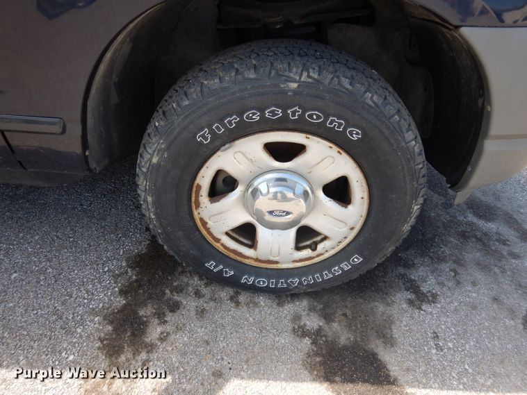 image for item DG6405 2002 Ford Explorer XLS  SUV