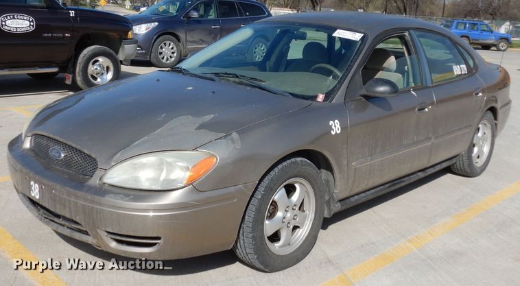 image for item DG6431 2005 Ford Taurus