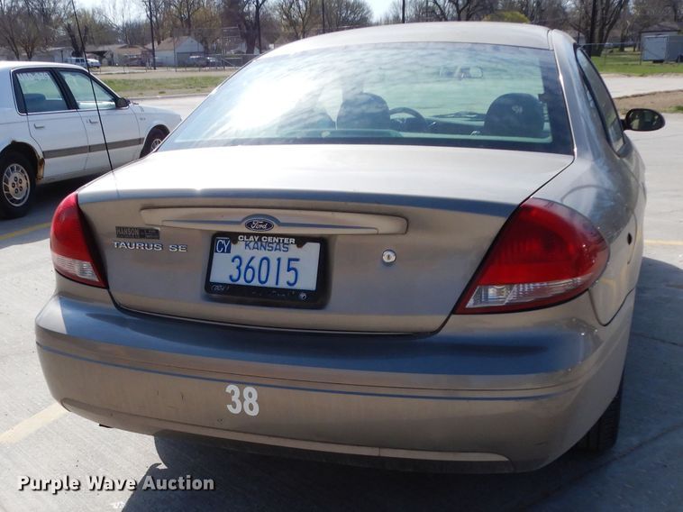 image for item DG6431 2005 Ford Taurus