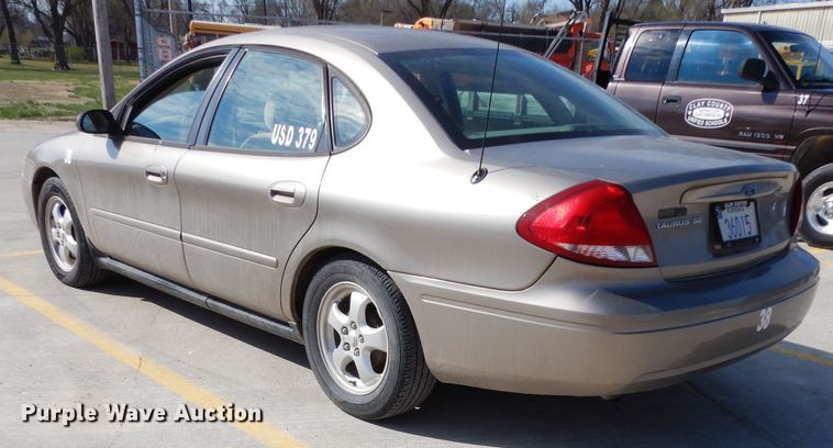 image for item DG6431 2005 Ford Taurus