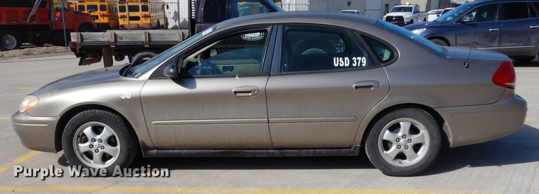 image for item DG6431 2005 Ford Taurus