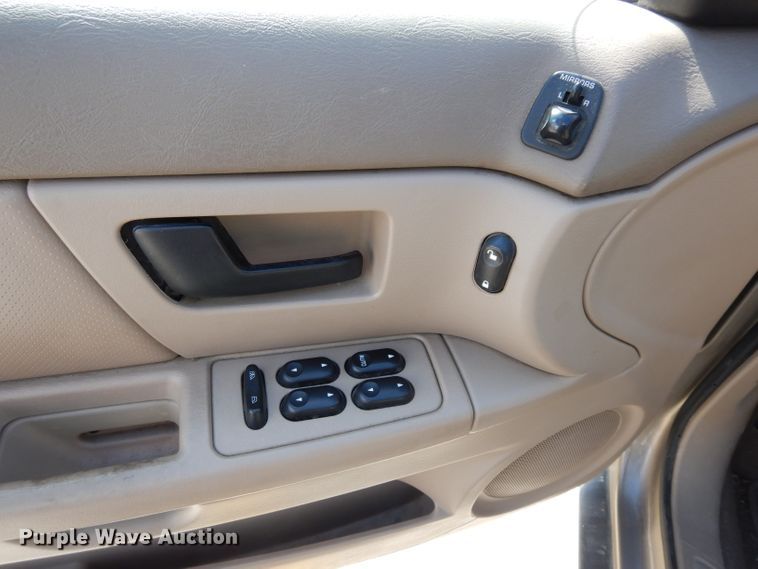 image for item DG6431 2005 Ford Taurus