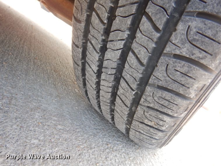 image for item DG6431 2005 Ford Taurus