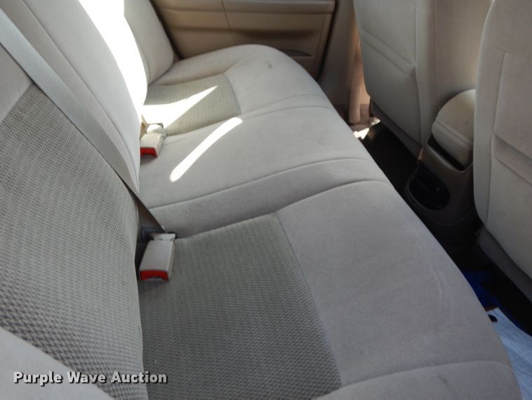 image for item DG6431 2005 Ford Taurus